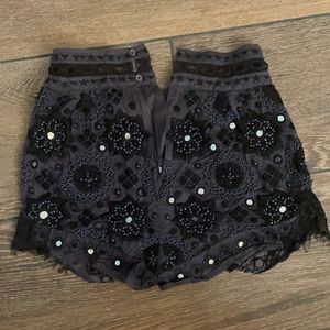 Squinted High Waisted Shorts